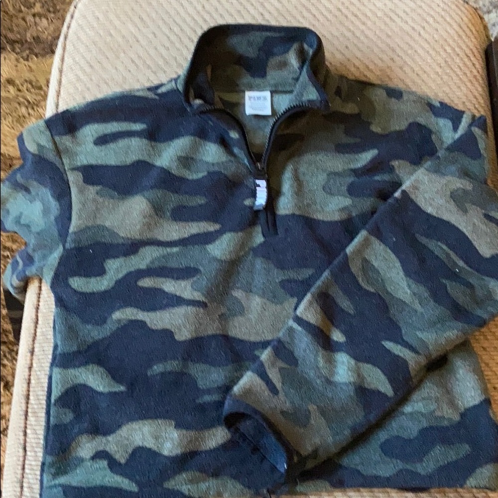Camouflage fleece